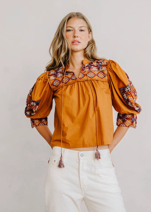 Diella Top - Caramel