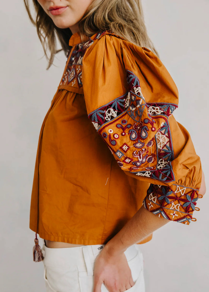 Diella Top - Caramel