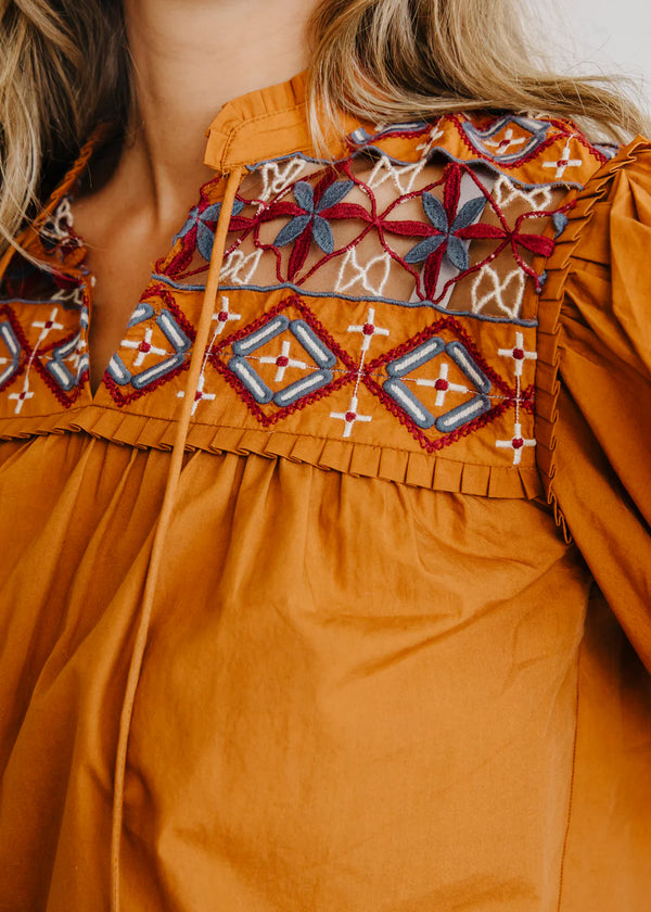 Diella Top - Caramel