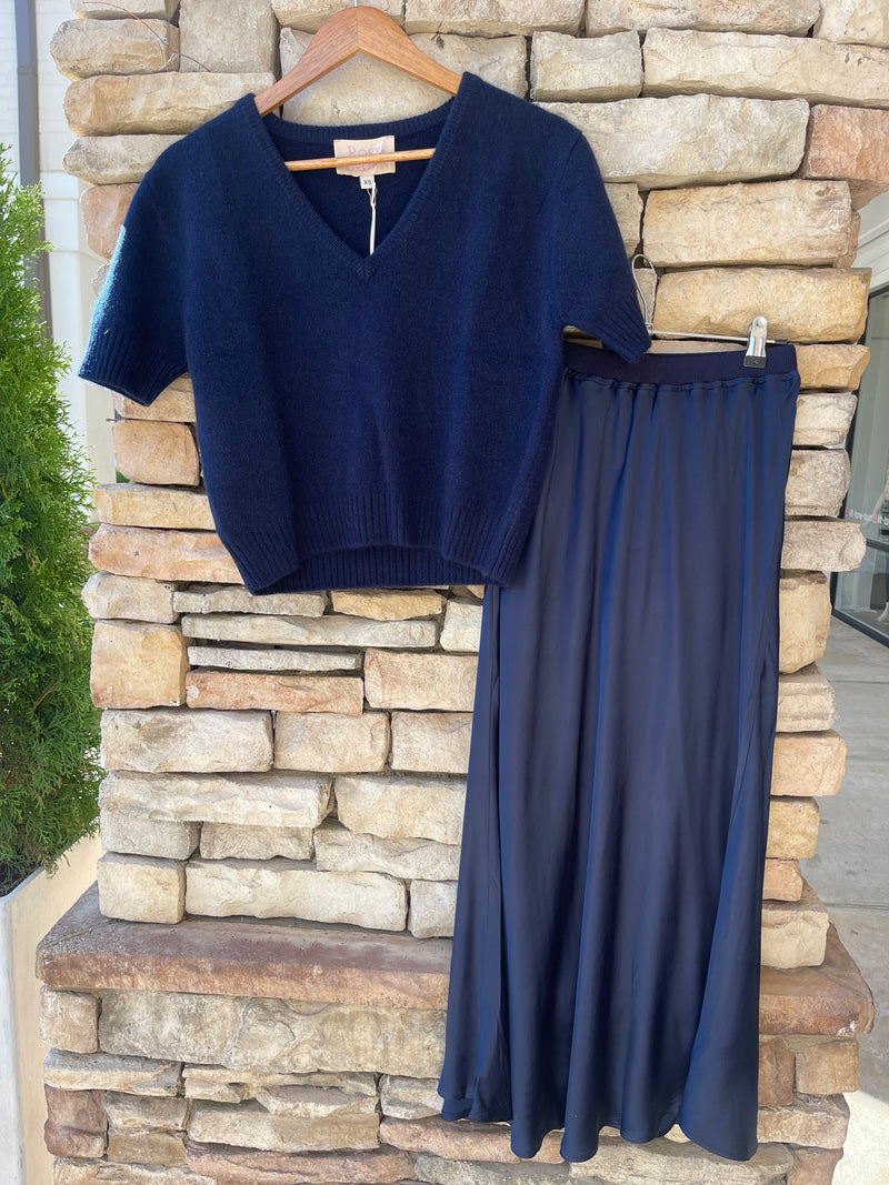 Short Sleeve V-Neck Sweater - Navy