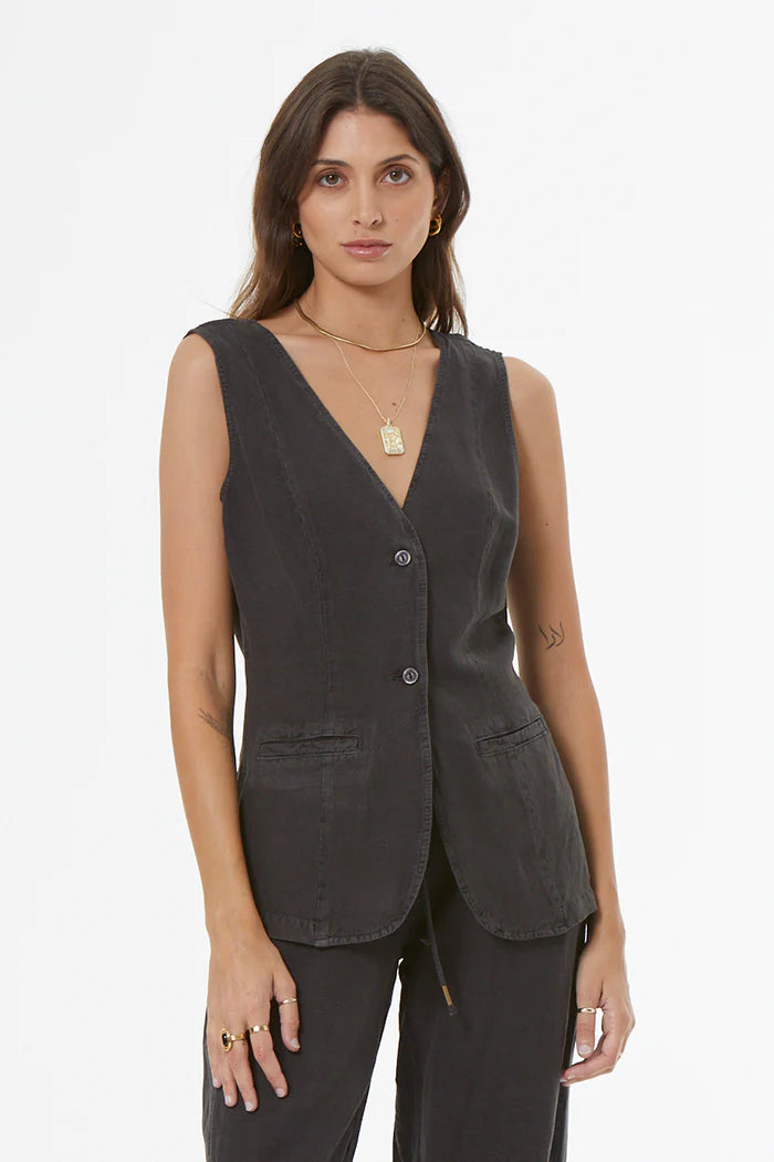 Loa Vest