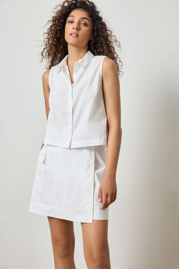Eyelet Collar Sleeveless Shirt - Whtie