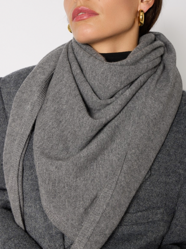 Amerlot Triangle Scarf - Grey