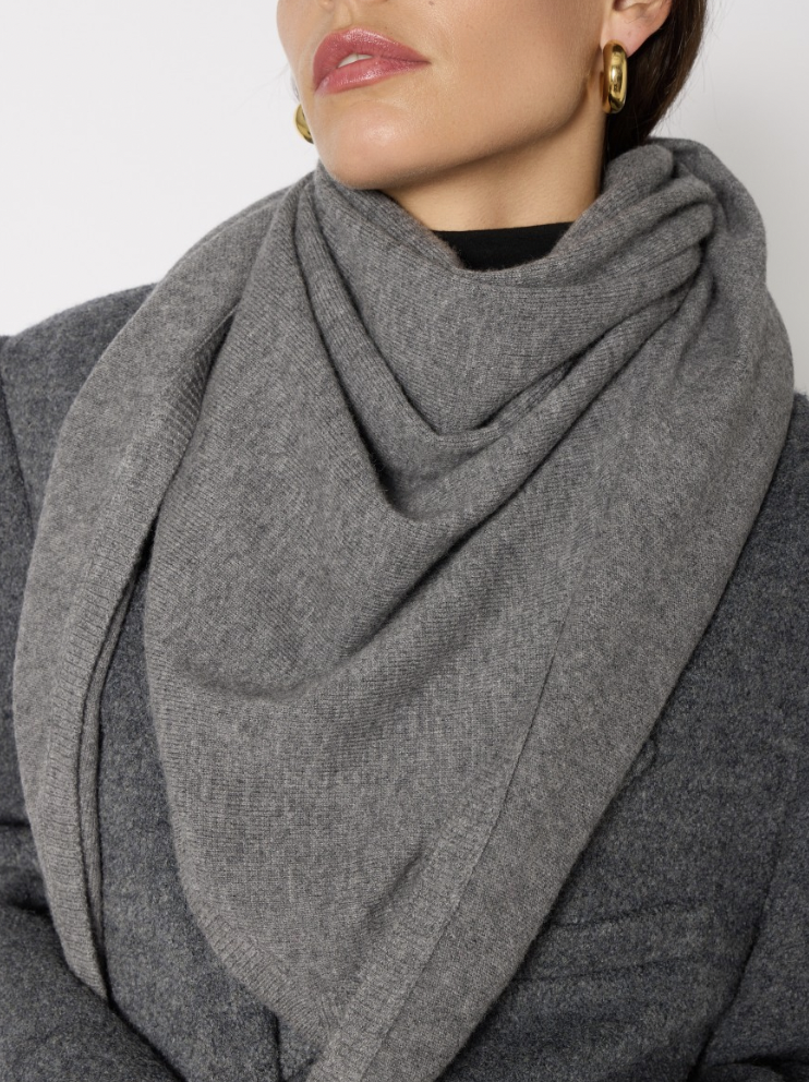 Amerlot Triangle Scarf - Grey