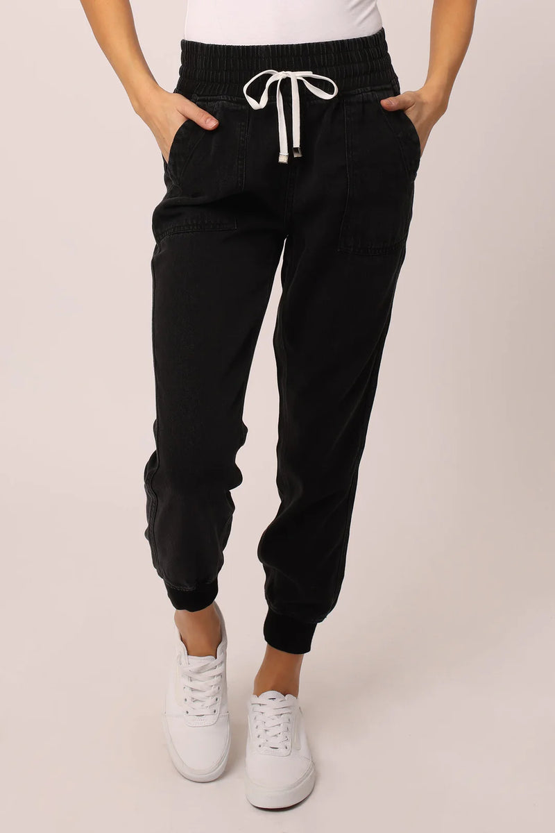 Jacey Pant in Black