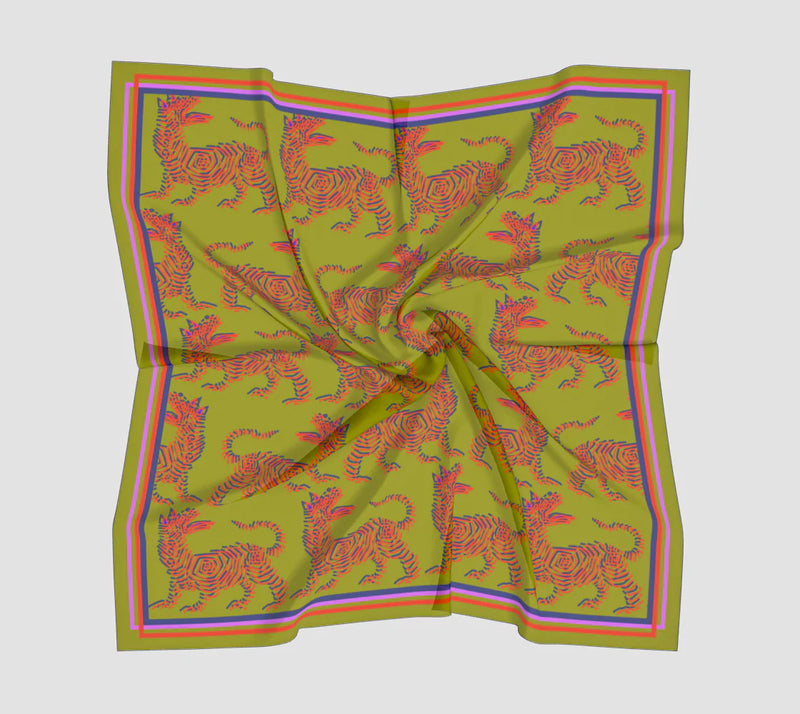 Joy scarf
